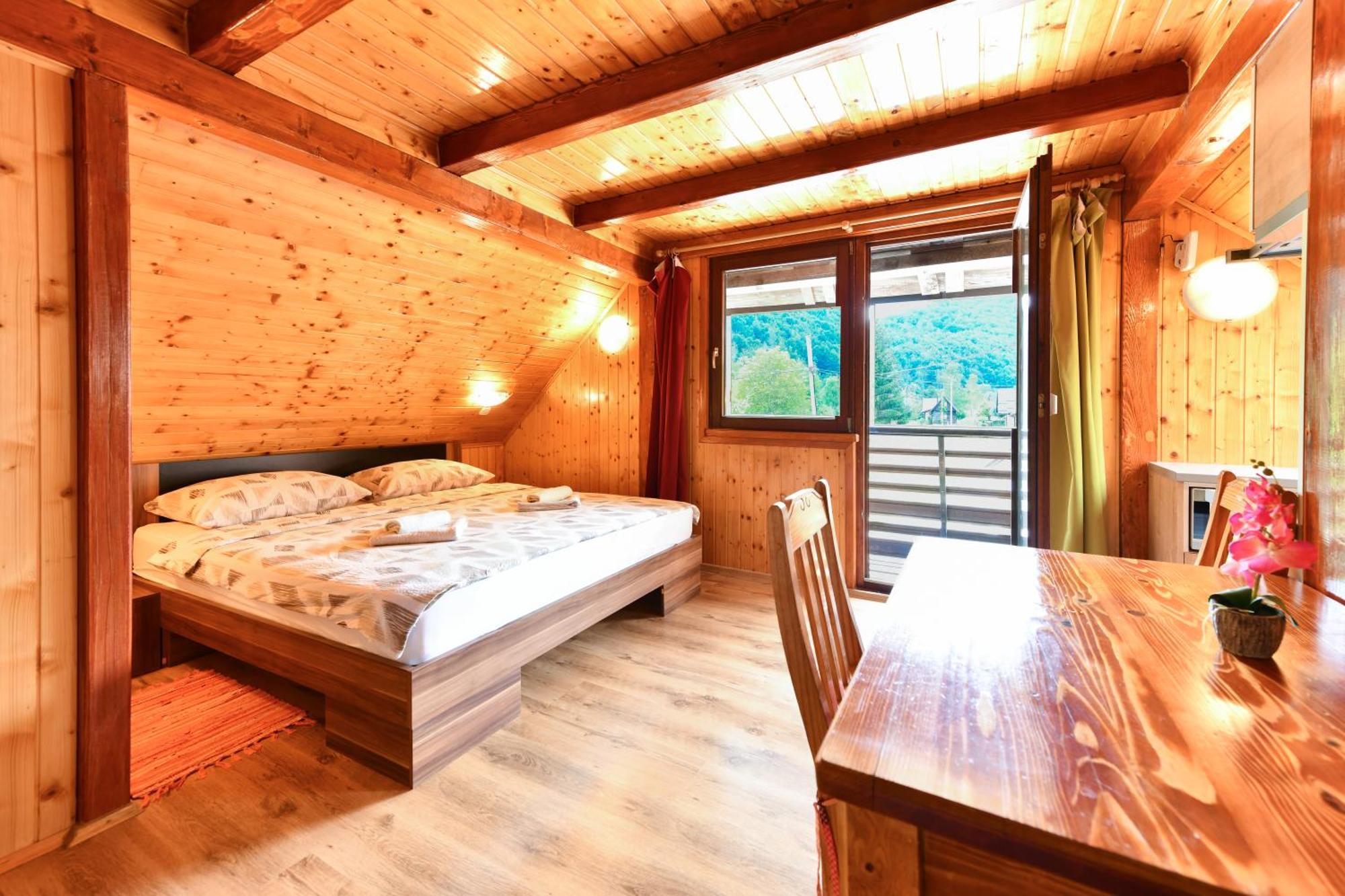 Guest House Martin Korana ภายนอก รูปภาพ